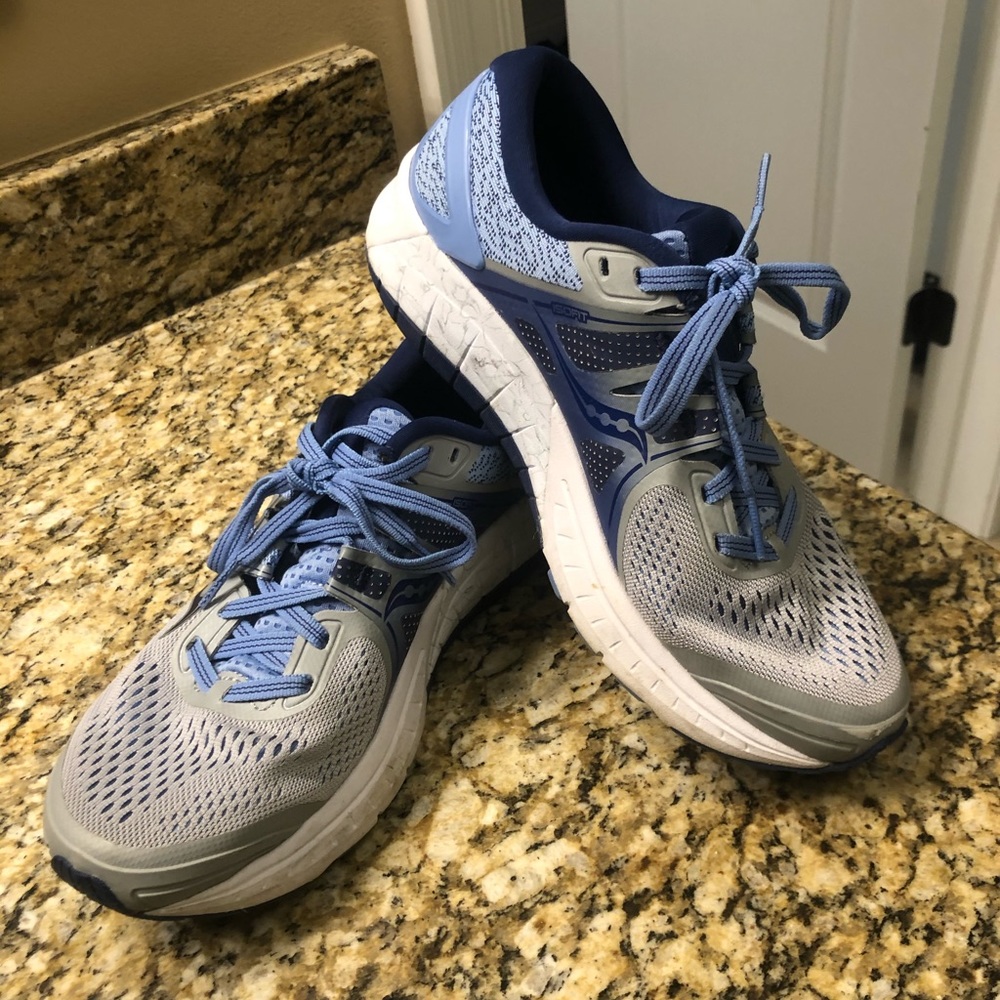 Saucony Omni ISO women’s shoes